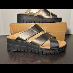 Vionic Uptown Sunset Wedge Sandals Shoes Gumetal Leather Womans 10M